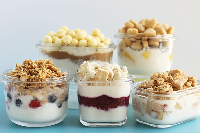 https://www.yummytoddlerfood.com/wp-content/uploads/2019/09/healthy-yogurt-parfaits-in-containers.jpg