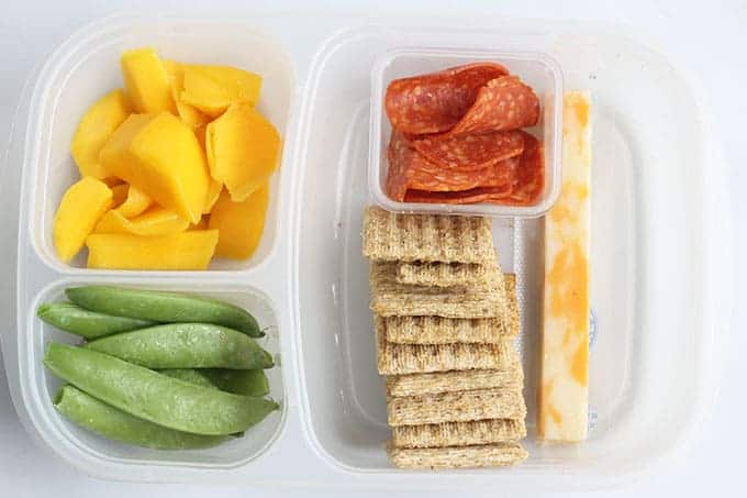 Worried your kids lunch foods won't stay cold while at school? Here's how  to keep your kids lunch safe for foods tha…