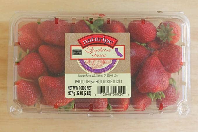 how to freeze fresh strawberries for smoothies