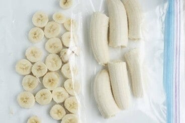 https://www.yummytoddlerfood.com/wp-content/uploads/2020/07/bananas-in-freezer-bag-368x245.jpg