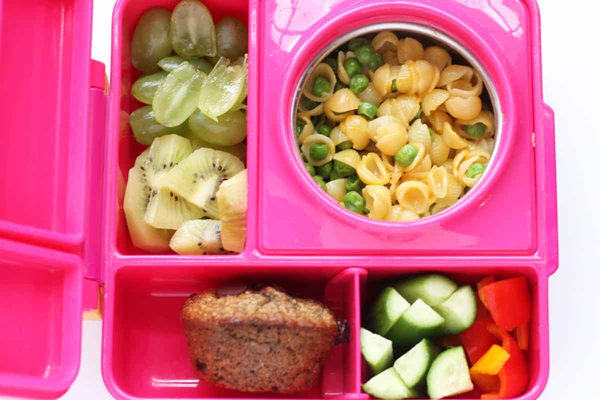 Lunch Box Idea: Mini Rainbow Sandwiches - Super Healthy Kids
