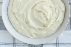 make-ahead-mashed-potatoes-in-white-bowl