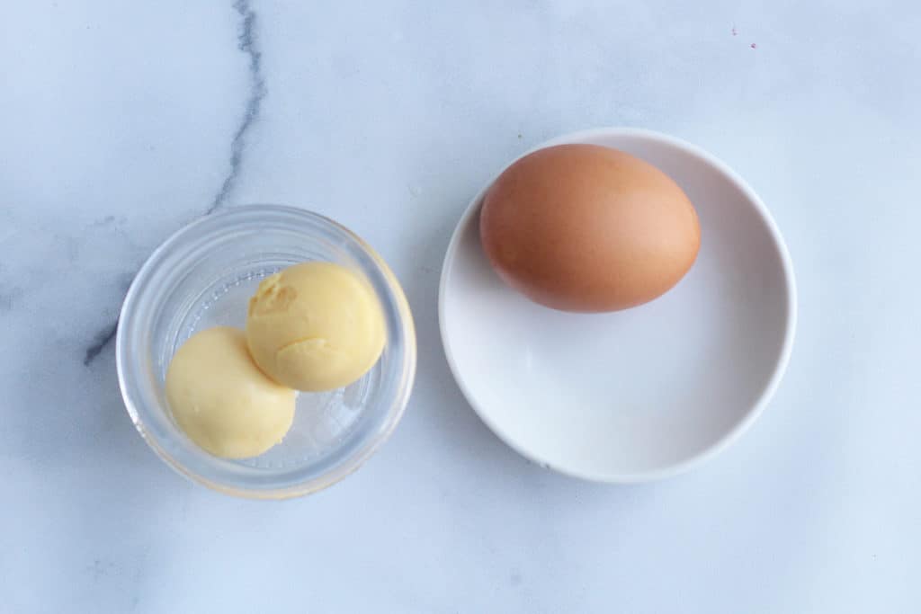 When Can Baby Eat Eggs? (Puree & BLW)