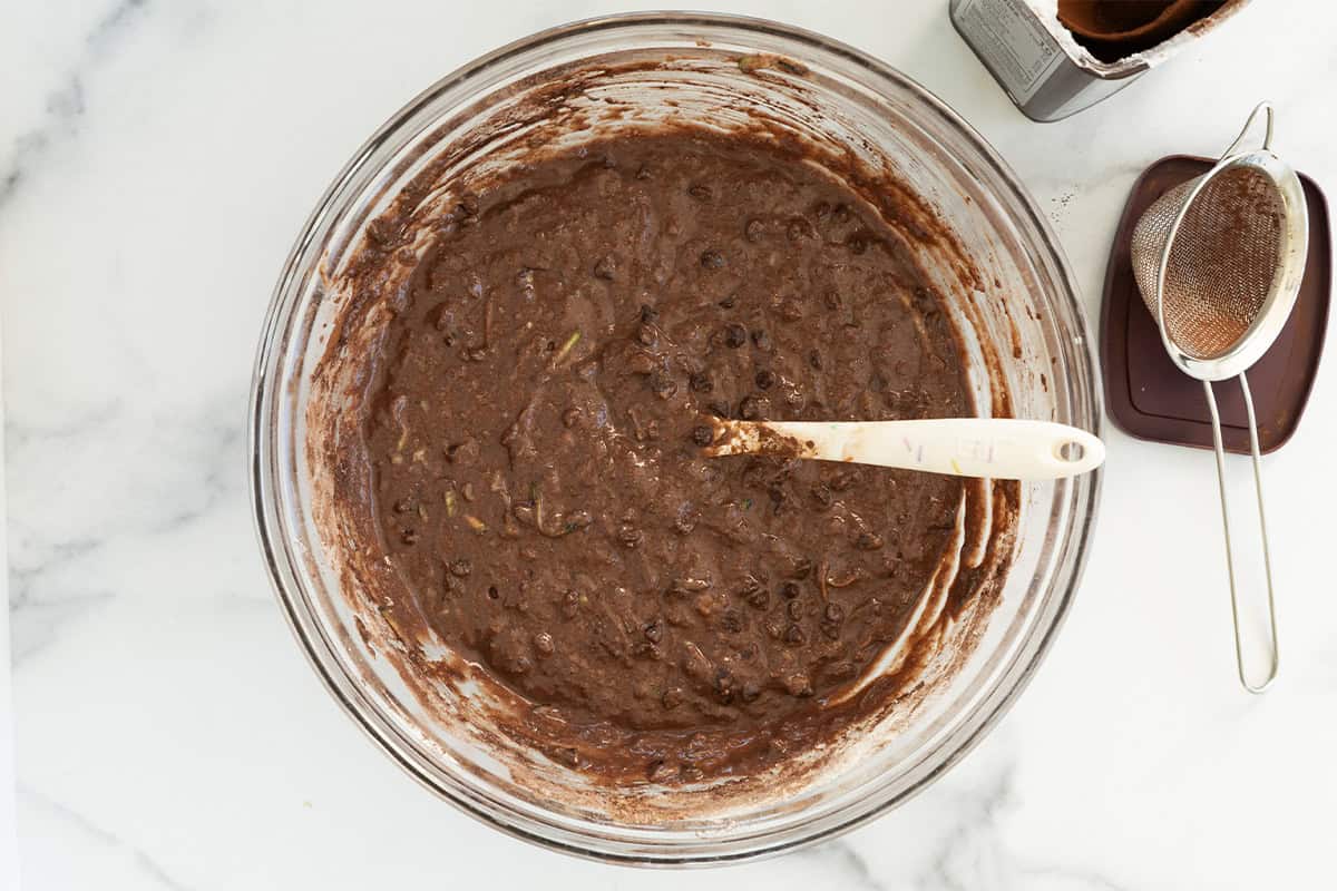 How to make chocolate chip zucchini muffins, step 3.