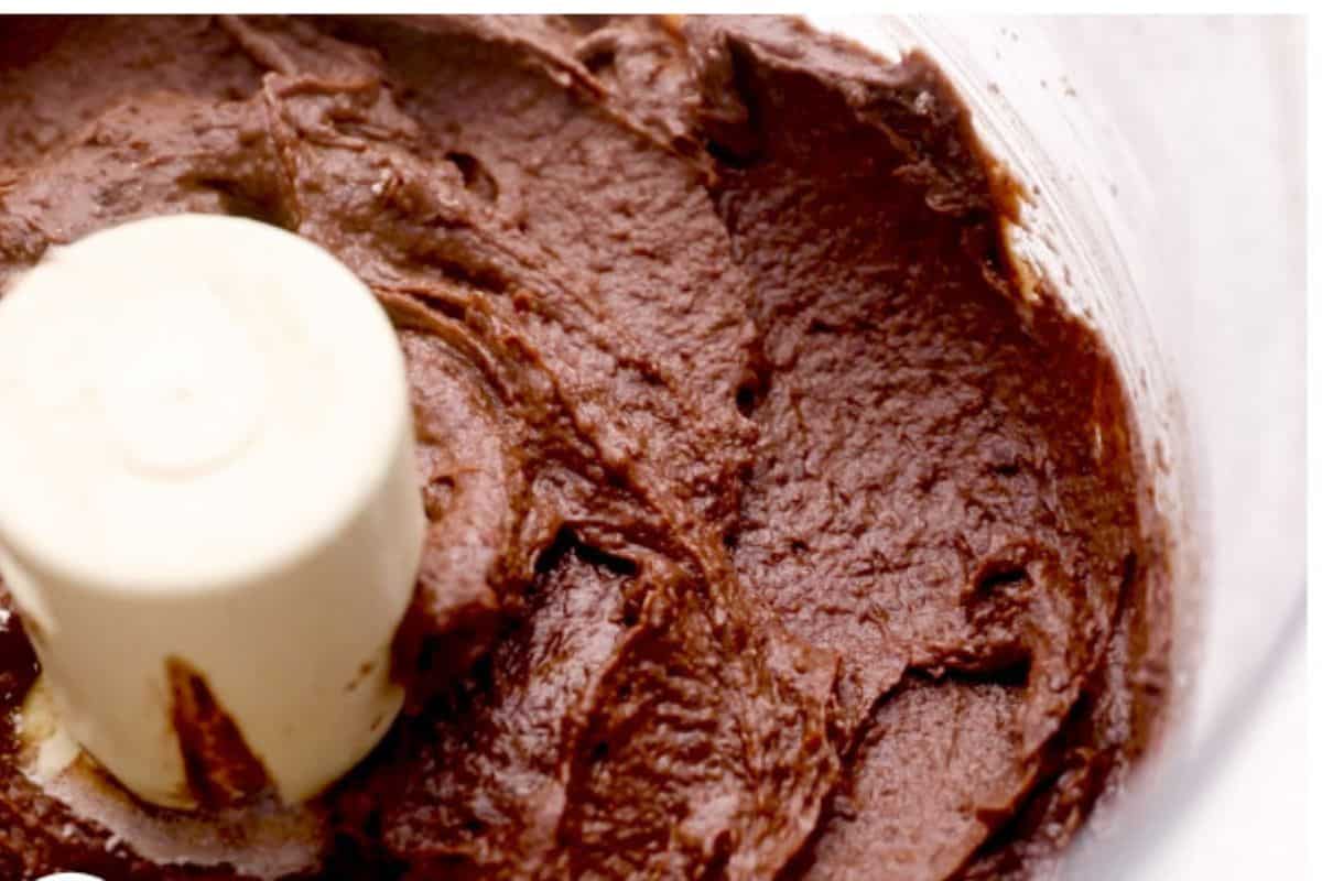 Batter for black bean brownies in food processor.