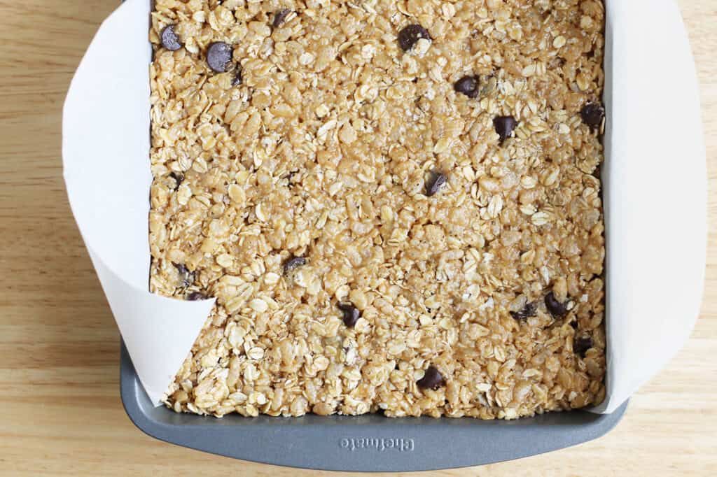 Quick No-Bake Granola Bars (Healthy & Freezer-Friendly)