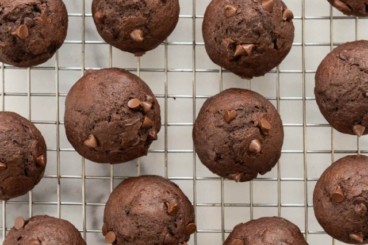 Chocolate-Banana-Muffins-7-vert