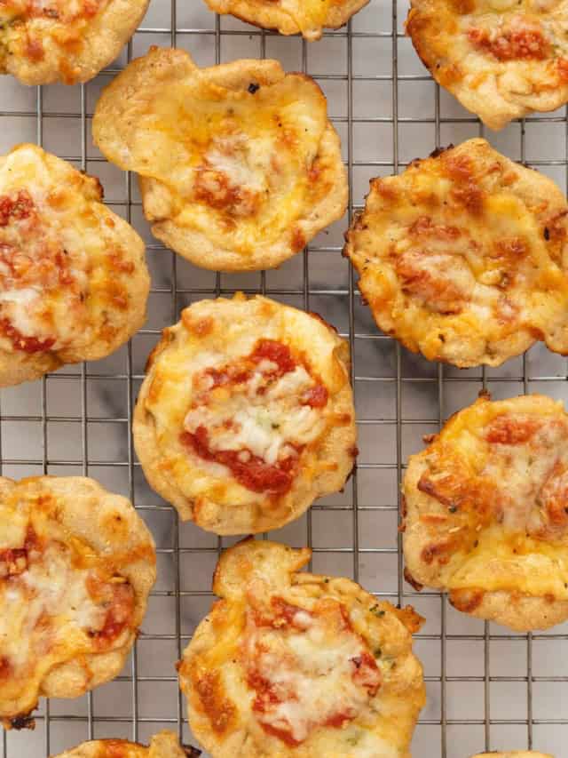 Pizza Cups (Pizza Cupcakes) - Yummy Toddler Food