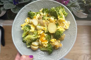 egg scramble on plate.